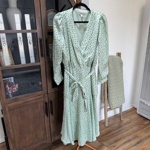 Chelsea28 Green Polka Dot Midi Dress